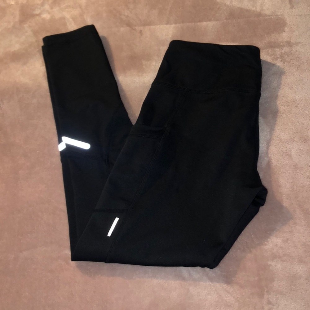 Mondetta black thermal leggings with pockets!!!